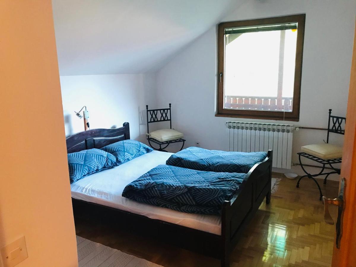 Apartman Simple Apartment Sarajevo Bagian luar foto
