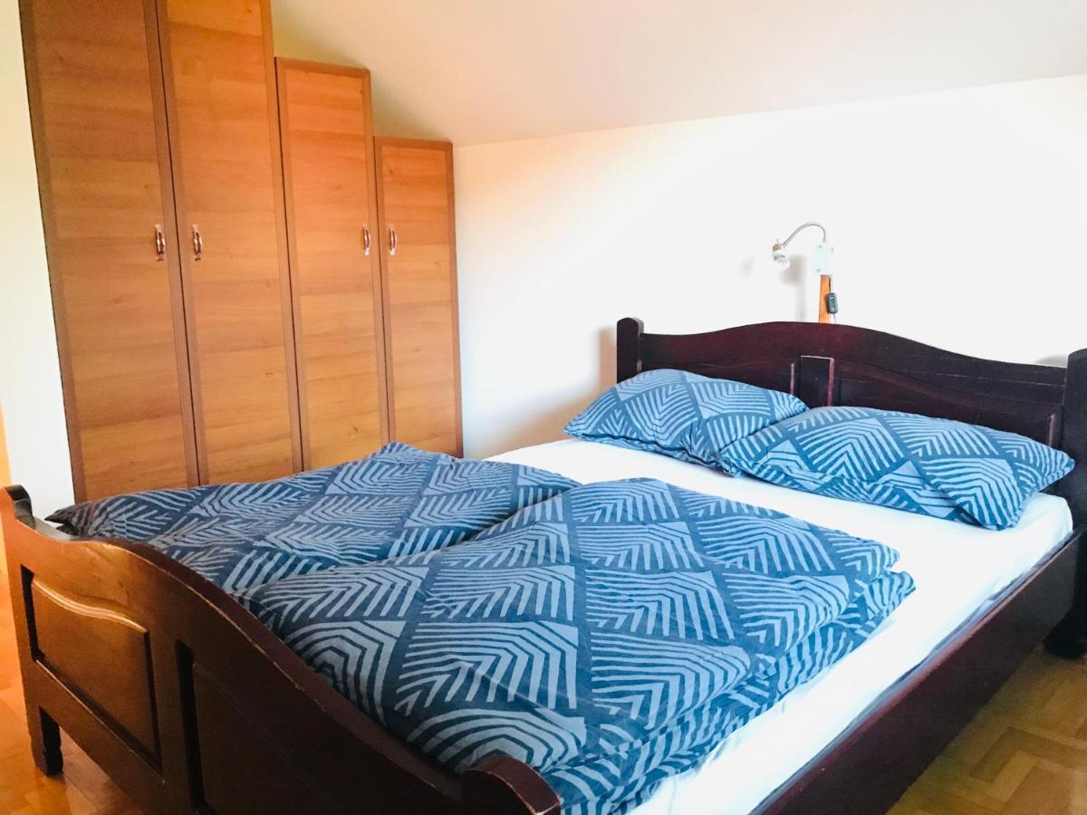 Apartman Simple Apartment Sarajevo Bagian luar foto