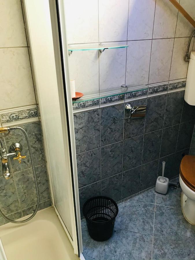 Apartman Simple Apartment Sarajevo Bagian luar foto